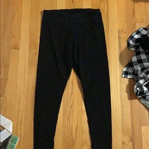 black leggings